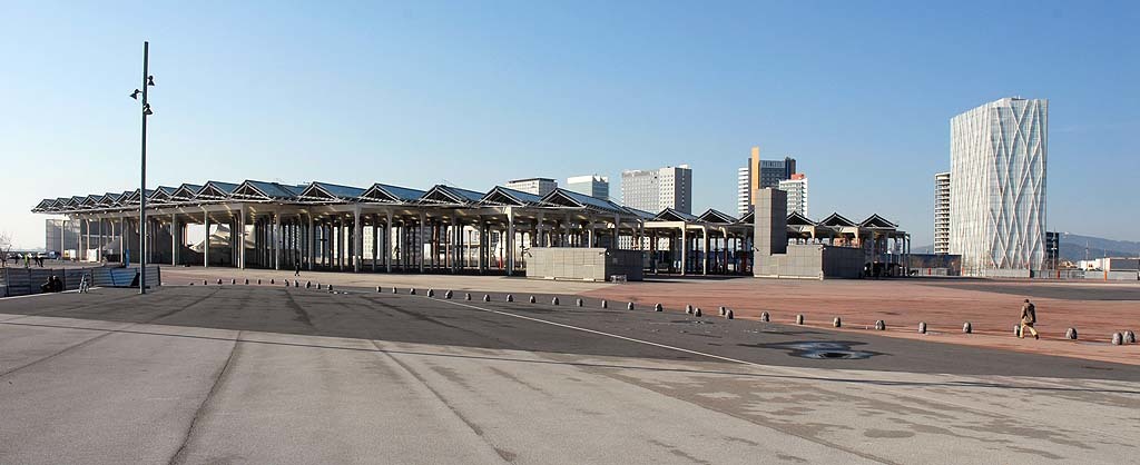 Forum Esplanade and Photovoltaic Powerplant/Forum  (BCN)
http://www.an-architecture.com/2010/04/greenwashing-forum-esplanade-barcelona.html