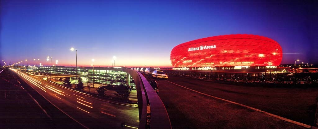 Allianz Arena
www.allianz-arena.de