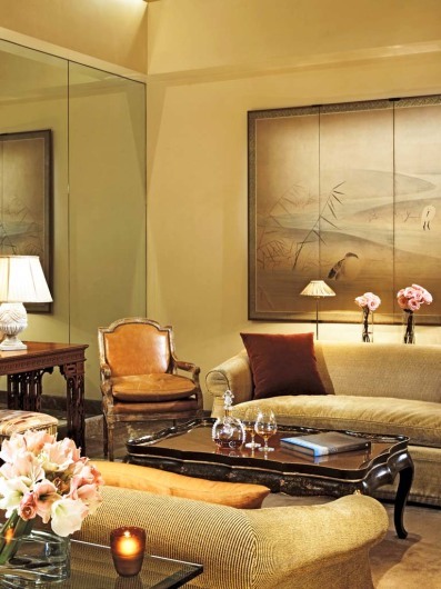 Campton Placehttp://www.tajhotels.com/Luxury/Taj%20Campton%20Place%2cSAN%20FRANCISCO/rooms.asp