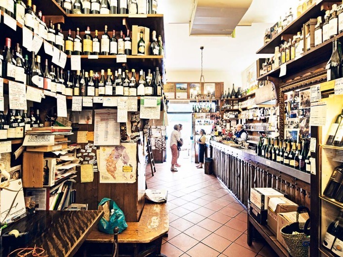 Authentic family run Enoteca with huge wine collection