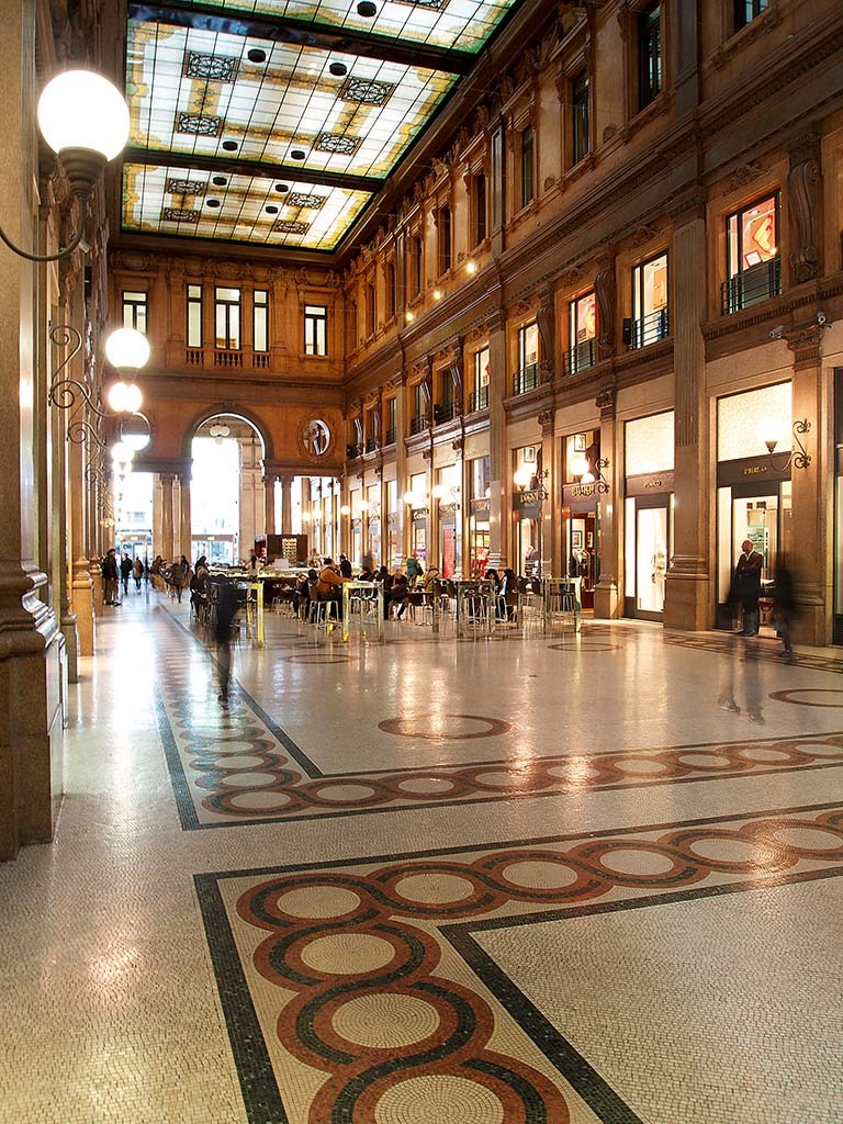 Galleria Alberto Sordi (rom)
http://www.galleriaalbertosordi.it