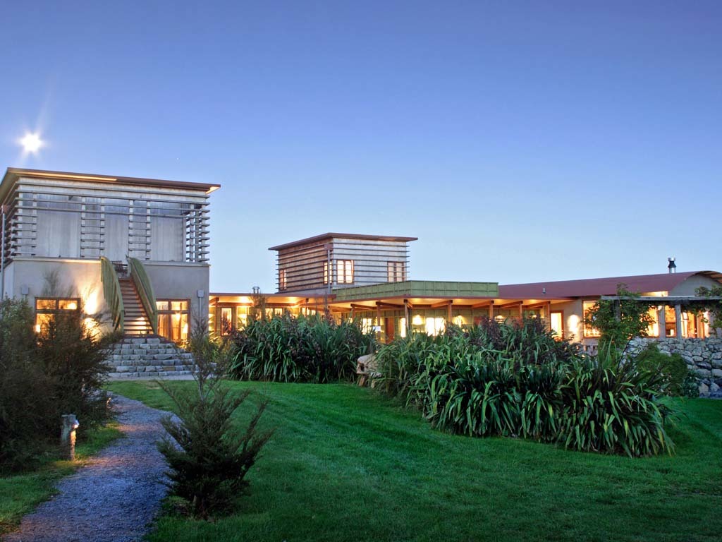 Hapuku Lodge and Tree Houses