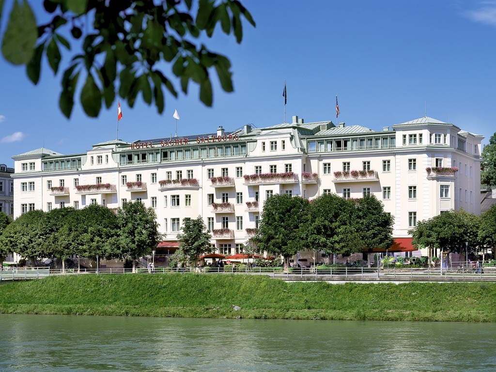 http://www.sacher.com/de-hotel-sacher-salzburg.htm