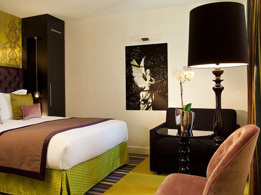 Le Petit Paris (PAR)
www.hotelpetitparis.com