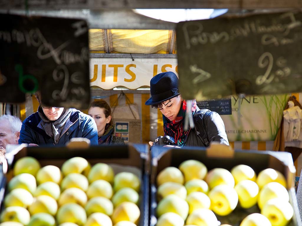 Close to Bastille every Thursday and Sunday opens MarchÃ© Richard Lenoir