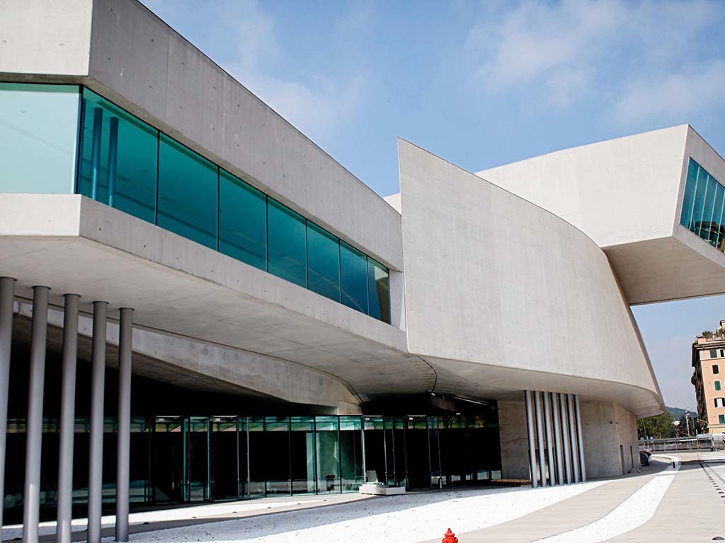 Maxxi von Zaha Hadid - ROM
www.maxxi.beniculturali.it