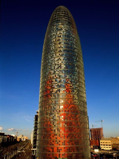 Spain, Catalonia, Barcelona, the Agbar Tower (Torre Agbar) by French architect Jean Nouvel, headquarters for the Barcelona Water Company   (Bildtechnik: sRGB, 27.04 MByte  vorhanden)